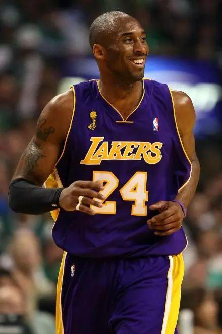 江苏业余足球再添活力 “我爱足球”城市联赛赋能基层足球发展（江苏业余足球迎来新活力：“我爱足球”城市联赛助推基层发展）