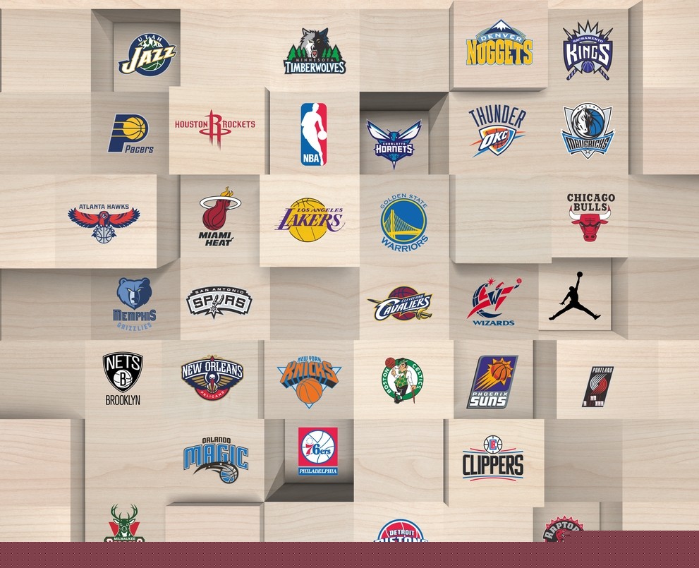 水晶宫与斯特拉斯堡赛前，维埃拉现身法国酒吧和球迷一起观战（水晶宫对阵斯特拉斯堡前，维埃拉现身法国酒吧陪球迷观赛）