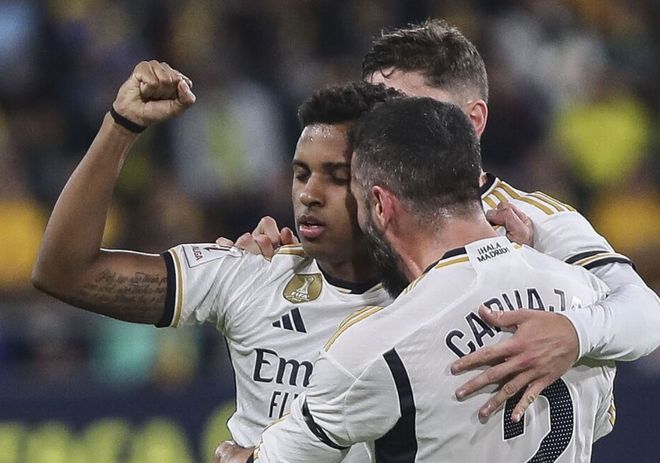 他这球的滞空时间太夸张（这球的滞空时间太离谱了）