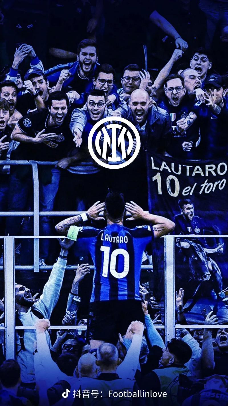 球星突破防线送出助攻