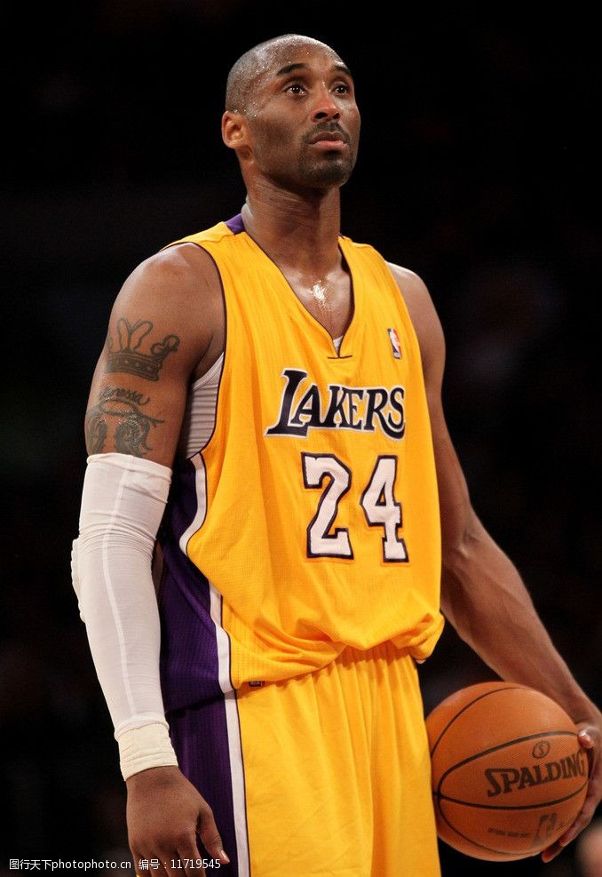 曼城斯特林梅开二度击败热刺（斯特林双响，曼城力克热刺）