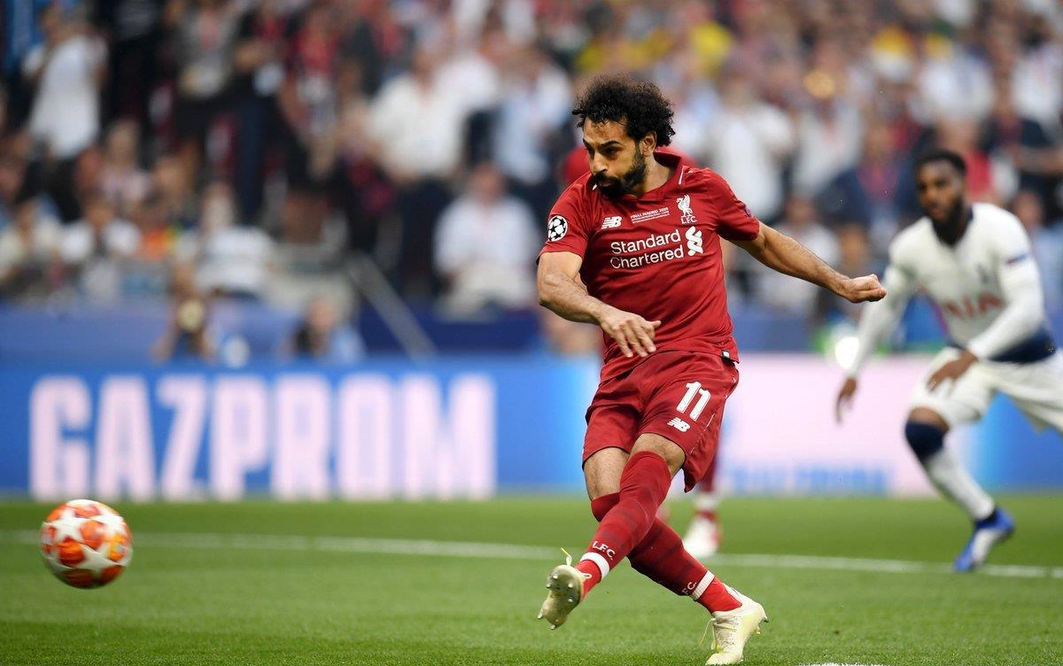 山东泰山足球俱乐部：中超首支积分1500分球队的荣耀之路