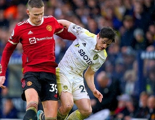 意超杯决赛那不勒斯vs博洛尼亚首发：霍伊伦、麦克托米奈出战（意超杯决赛：那不勒斯对博洛尼亚首发出炉，霍伊伦、麦克托米奈进入先发）