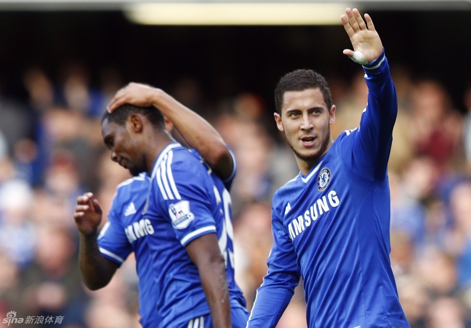 篮球篮网结束连败，全队积极庆祝