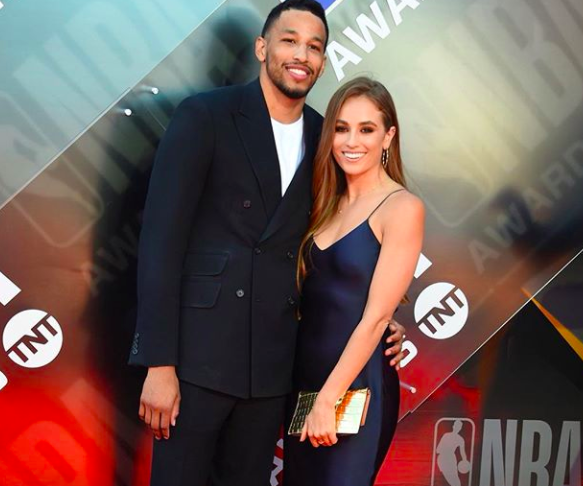 小法：梅西第一次训练就把我晃倒了；现在的球员有点被宠坏了（法布雷加斯：第一次合练就被梅西过倒，如今的球员有些被惯坏）