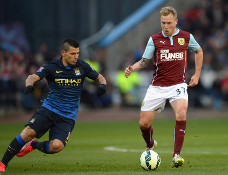 34岁阿联酋国脚奥马尔宣布退役，曾斩获亚洲足球先生（阿联酋国脚奥马尔34岁挂靴，曾获亚洲足球先生）